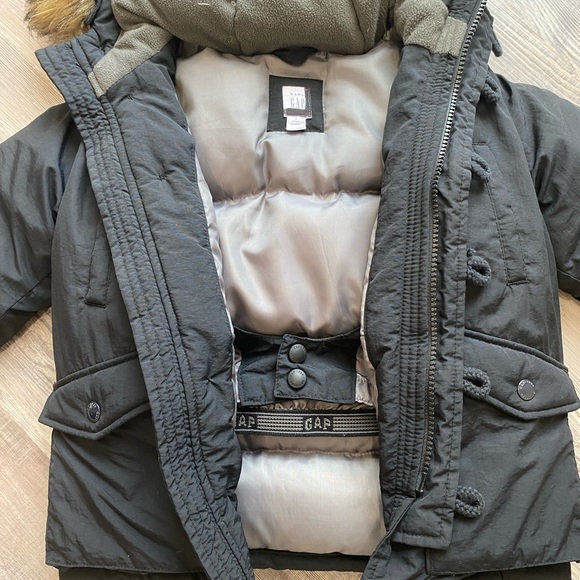 Baby Gap parka size 3T - Picture 5 of 9